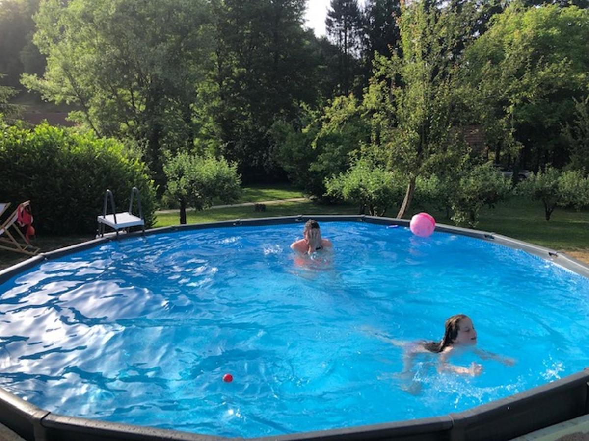 Wooden Cabin Zurej With Hot Tub Bukovje v Babni Gori Exterior photo