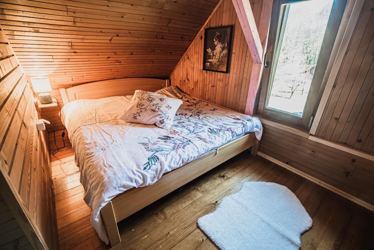 Wooden Cabin Zurej With Hot Tub Bukovje v Babni Gori Exterior photo