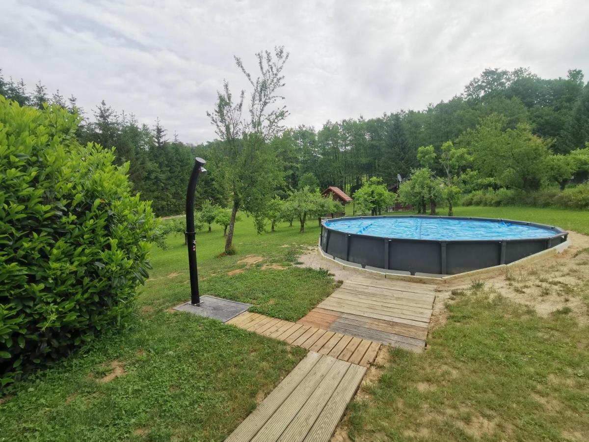 Wooden Cabin Zurej With Hot Tub Bukovje v Babni Gori Exterior photo